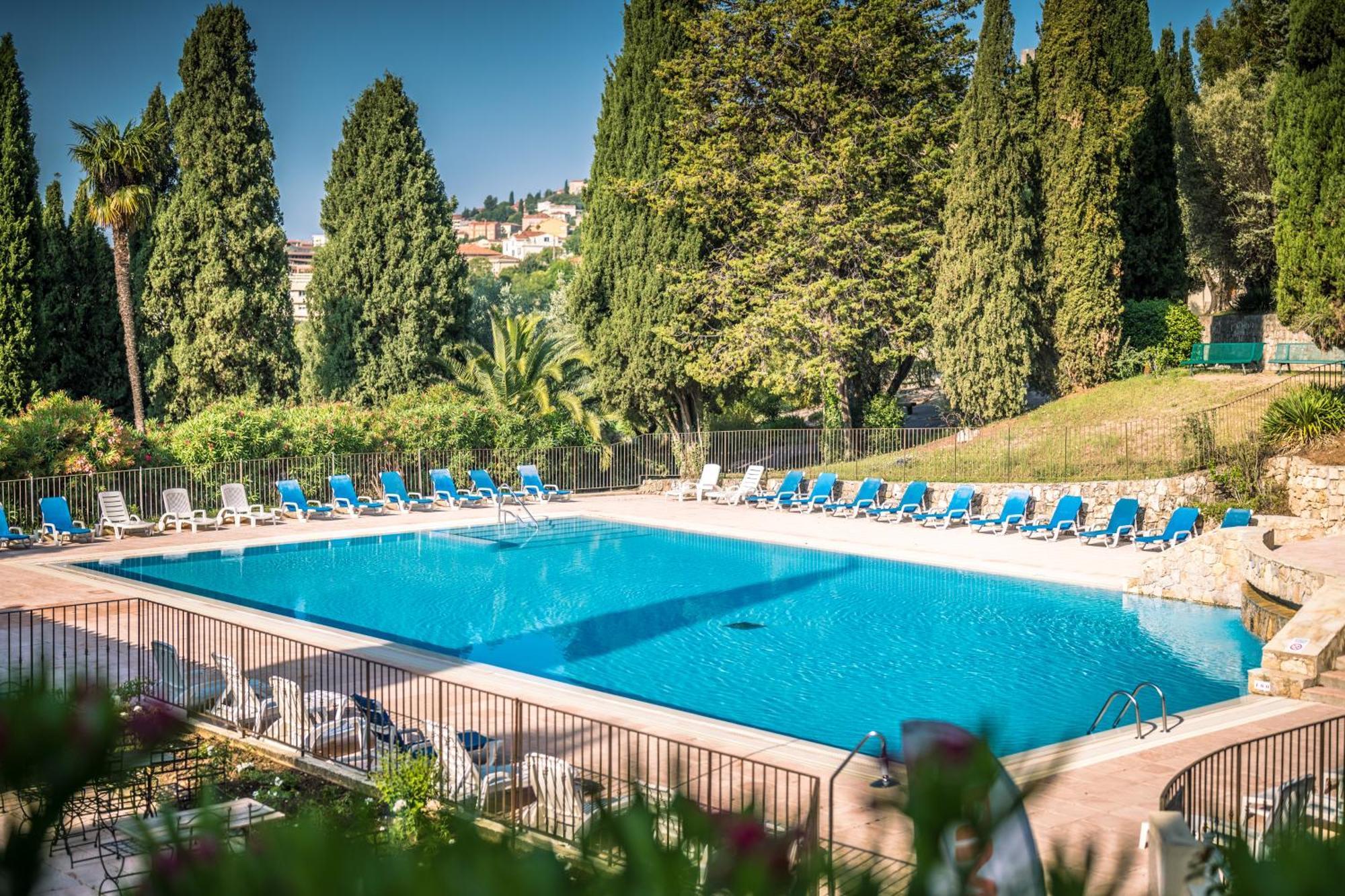 Aec Village Vacances - Les Cedres Грас Екстериор снимка